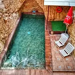 Appartement Town House With Private Pool In Village Centre *