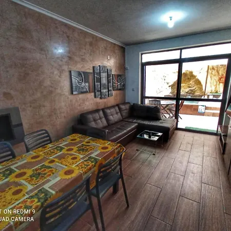 Town House With Private Pool In Village Centre * Kalkara