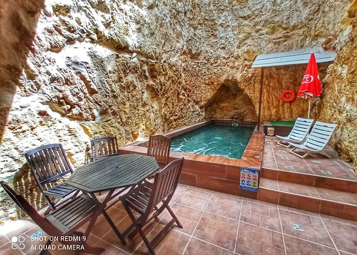 Lägenhet Town House With Private Pool In Village Centre Kalkara