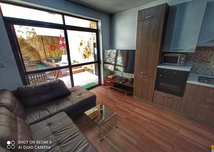 Town House With Private Pool In Village Centre Appartement Kalkara