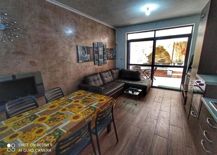 Town House With Private Pool In Village Centre * Kalkara