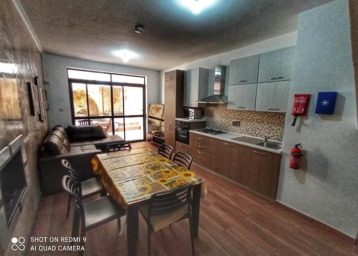 Town House With Private Pool In Village Centre *