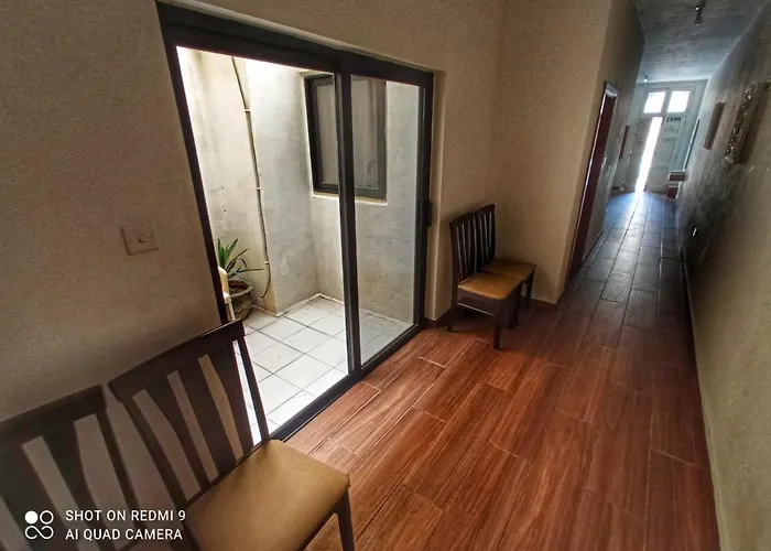 Appartement Town House With Private Pool In Village Centre