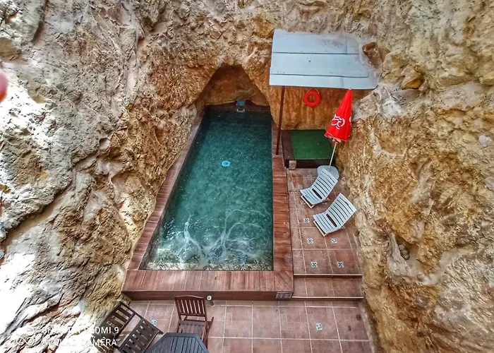 Town House With Private Pool In Village Centre