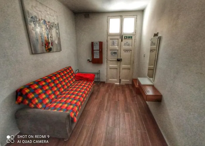 Town House With Private Pool In Village Centre Apartamento